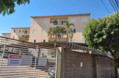 Apartamento com 2 quarto(s) e 1 banheiro(s) para alugar, 47 m² por r$ 667 / mês