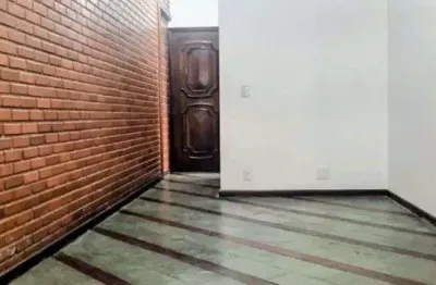 Apartamento com 3 quarto(s) e 2 banheiro(s) para alugar, 70 m² por r$ 2680 / mês