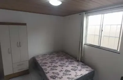 Kitnet/ studio com 1 quarto(s) e 1 banheiro(s) para alugar, 14 m² por r$ 950 / mês