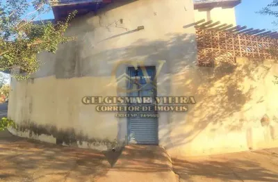 Kitnet/ studio com 1 quarto(s) e 1 banheiro(s) para alugar, 1 m² por r$ 650 / mês