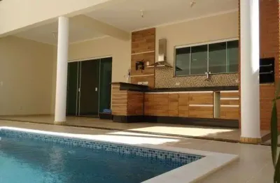 Casa em condomínio com 3 quarto(s) e 4 banheiro(s) para alugar, 270 m² por r$ 9500 / mês