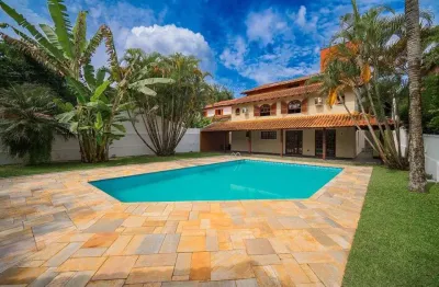 Casa em condomínio com 5 quarto(s) e 4 banheiro(s) para alugar, 580 m² por r$ 14300 / mês