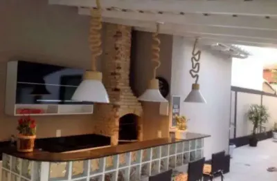 Casa em condomínio com 5 quarto(s) e 4 banheiro(s) para alugar, 700 m² por r$ 25000 / mês