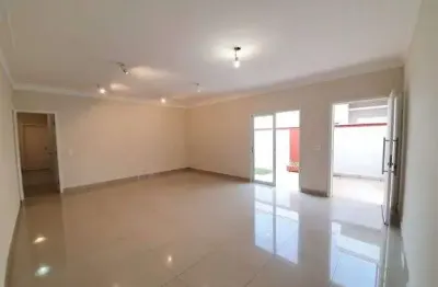 Casa em condomínio com 3 quarto(s) e 4 banheiro(s) para alugar, 250 m² por r$ 5280 / mês
