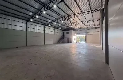 Casa com 3 quarto(s) e 4 banheiro(s) para alugar, 400 m² por r$ 7500 / mês