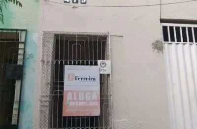 Casa com 2 quarto(s) e 1 banheiro(s) para alugar, 238 m² por r$ 842 / mês