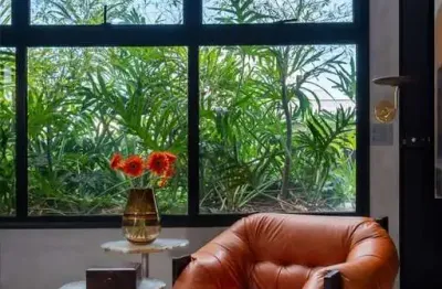 Casa em condomínio com 4 quarto(s) e 6 banheiro(s) para alugar, 360 m² por r$ 17500 / mês