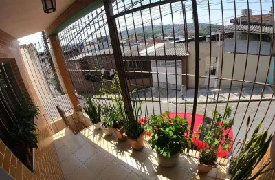 Casa com 3 quarto(s) e 3 banheiro(s) para alugar, 110 m² por r$ 3400 / mês