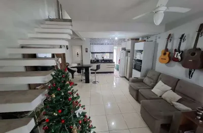 Casa com 2 quarto(s) e 3 banheiro(s) para alugar, 72 m² por r$ 2600 / mês