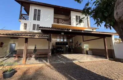 Casa com 6 quarto(s) e 11 banheiro(s) para alugar, 550 m² por r$ 9770 / mês