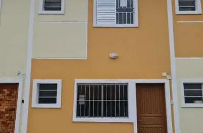 Casa em condomínio com 2 quarto(s) e 1 banheiro(s) para alugar, 54 m² por r$ 2400 / mês