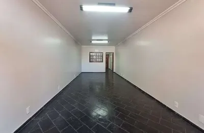 Casa com 1 quarto(s) e 1 banheiro(s) para alugar, 65 m² por r$ 3000 / mês