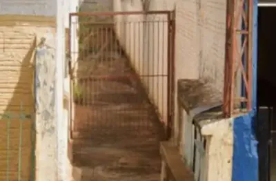 Casa com 1 quarto(s) e 1 banheiro(s) para alugar, 62.00 m² por r$ 804 / mês