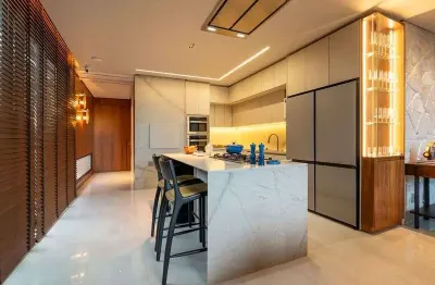 Casa em Condomínio com 4 Quarto(s) e 6 banheiro(s) para Alugar, 360 m² por R$ 17600 / Mês