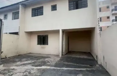 Casa com 3 quarto(s) e 2 banheiro(s) para alugar, 150 m² por r$ 1650 / mês
