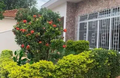 Casa com 3 quarto(s) e 2 banheiro(s) para alugar, 150 m² por r$ 3679 / mês