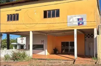 Casa com 3 quarto(s) e 2 banheiro(s) para alugar, 550 m² por r$ 5000 / mês