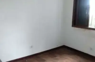 Casa com 2 Quarto(s) e 2 banheiro(s) para Alugar, 70 m² por R$ 1980 / Mês