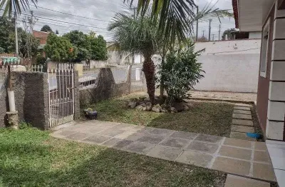 Casa com 4 quarto(s) e 2 banheiro(s) para alugar, 600 m² por r$ 2470 / mês