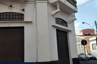 Kitnet/ Studio com 1 Quarto(s) e 1 banheiro(s) para Alugar, 10 m² por R$ 1800 / Mês