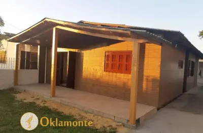 Casa com 4 quarto(s) e 2 banheiro(s) para alugar, 10 m² por r$ 2340 / mês