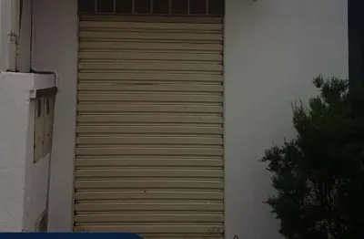 Kitnet/ Studio com 1 Quarto(s) e 1 banheiro(s) para Alugar, 10 m² por R$ 690 / Mês