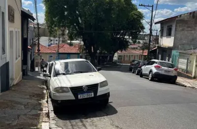 Kitnet/ Studio com 1 Quarto(s) e 1 banheiro(s) para Alugar, 28 m² por R$ 1500 / Mês