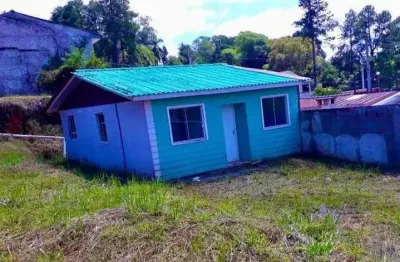 Casa com 3 Quarto(s) e 1 banheiro(s) para Alugar, 60 m² por R$ 1590 / Mês