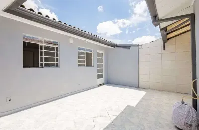 Casa com 1 Quarto(s) e 1 banheiro(s) para Alugar, 30 m² por R$ 950 / Mês