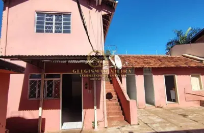 Casa com 1 Quarto(s) e 3 banheiro(s) para Alugar, 10 m² por R$ 1035 / Mês