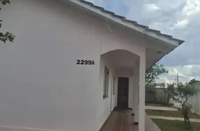 Casa com 3 Quarto(s) e 1 banheiro(s) para Alugar, 120 m² por R$ 3570 / Mês