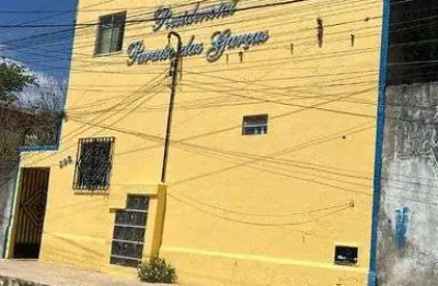 Apartamento com 2 Quarto(s) e 1 banheiro(s) para Alugar, 50 m² por R$ 702 / Mês