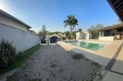 Casa com 3 Quarto(s) e 4 banheiro(s) para Alugar, 1000 m² por R$ 9500 / Mês