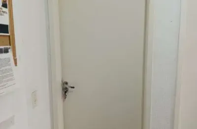 Apartamento com 2 Quarto(s) e 1 banheiro(s) para Alugar, 48 m² por R$ 1150 / Mês