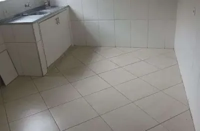 Casa com 1 Quarto(s) e 1 banheiro(s) para Alugar, 40 m² por R$ 1080 / Mês