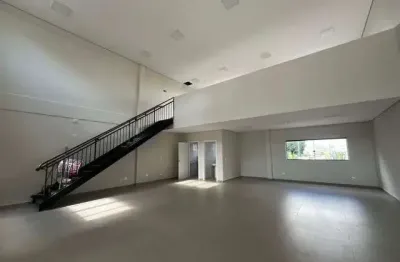 Casa com 1 Quarto(s) e 2 banheiro(s) para Alugar, 170 m² por R$ 6500 / Mês