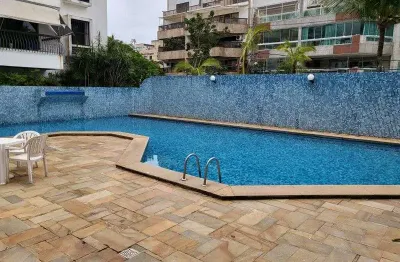 Apartamento com 5 Quarto(s) e 6 banheiro(s) para Alugar, 235 m² por R$ 6000 / Mês