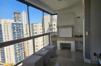 Apartamento com 3 Quarto(s) e 2 banheiro(s) para Alugar, 126 m² por R$ 6000 / Mês