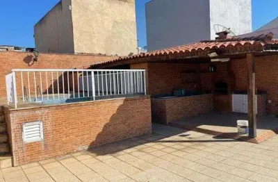 Casa em Condomínio com 4 Quarto(s) e 5 banheiro(s) para Alugar, 240 m² por R$ 4300 / Mês