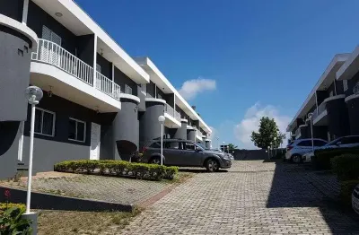 Casa em Condomínio com 3 Quarto(s) e 3 banheiro(s) para Alugar, 100 m² por R$ 3320 / Mês