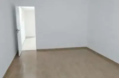 Casa com 1 Quarto(s) e 1 banheiro(s) para Alugar, 35 m² por R$ 1800 / Mês