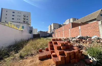 Terreno à venda na são francisco de assis, 266, candeias, vitória da conquista por r$ 260.000