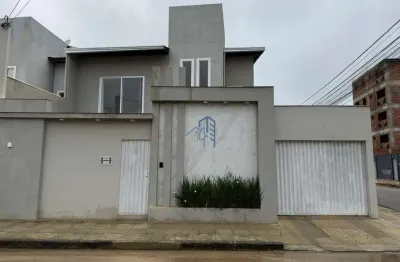 Casa com 3 quartos para alugar na Rua Maria Irene dos Reis, 60, Felícia, Vitória da Conquista por R$ 3.800