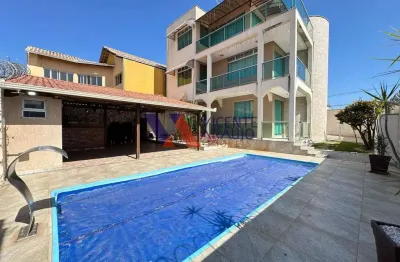 Casa de alto padrão com 5 quartos e piscina à venda, bairro sra das graças em betim.