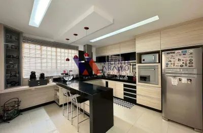 Casa de 3 quartos com piscina a venda bairro bom retiro em betim.