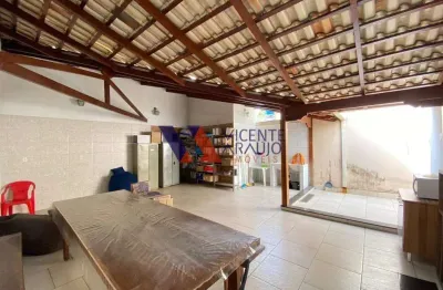 Casa com 3 quartos à venda na Rua Romualda Augusta de Melo, Centro, Betim