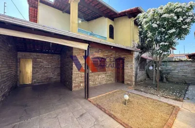 Casa super espaçosa com 4 quartos à venda, bairro ingá, em betim.