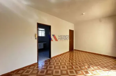 Apartamento amplo com dois quartos a venda no centro de betim.