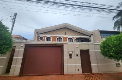 Sobrado comercial em localização privilegiada no bairro são francisco