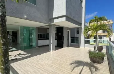 Casa em condomínio fechado com 5 quartos à venda na rua caraíva, alphaville (abrantes), camaçari, 350 m2 por r$ 1.650.000